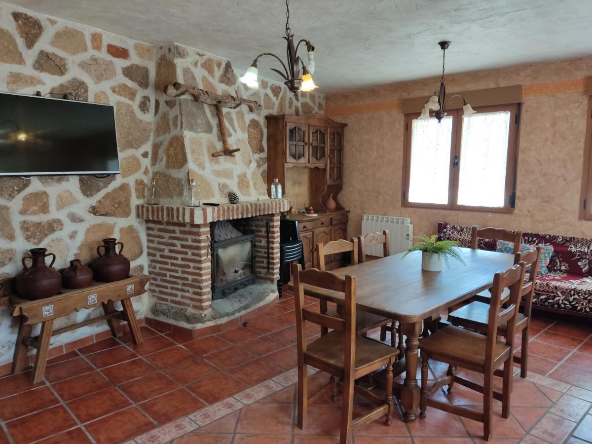 Casa Rural El Pajar Navaluenga Extérieur photo