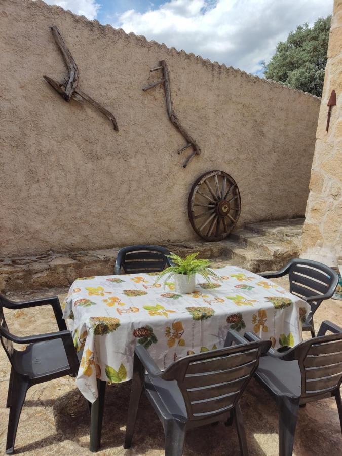 Casa Rural El Pajar Navaluenga Extérieur photo