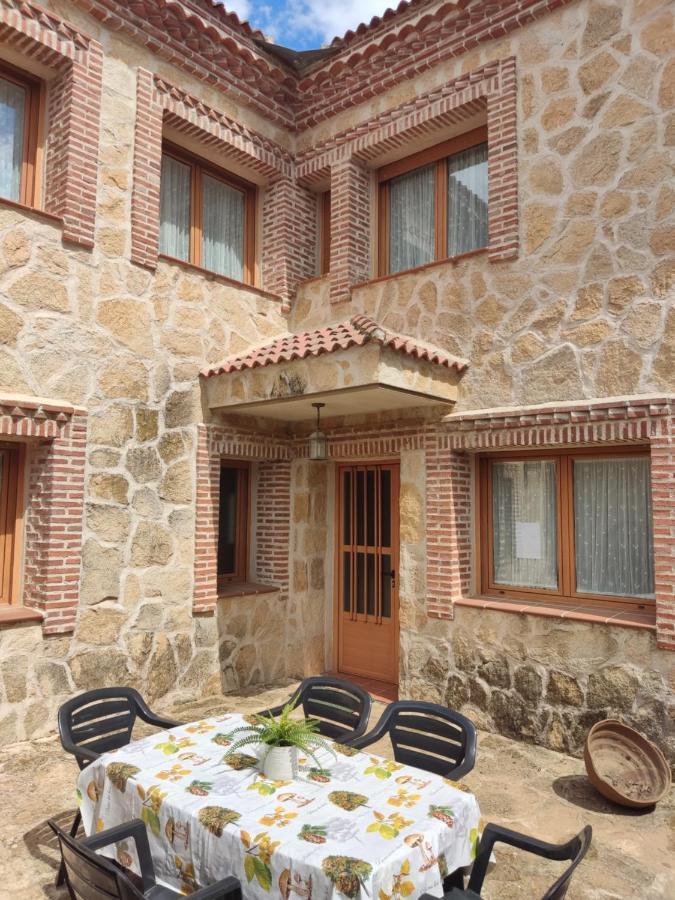 Casa Rural El Pajar Navaluenga Extérieur photo